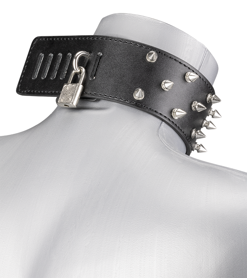 Collier BDSM cuir et pointes