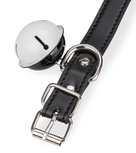 Charger l'image dans la galerie, Collier en similicuir avec gros grelot