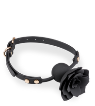 Charger l'image dans la galerie, Gag ball en similicuir avec rose en silicone