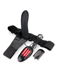 Charger l'image dans la galerie, Gode ceinture courbé creux en silicone vibrant