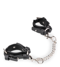 Charger l'image dans la galerie, Kit bondage BDSM 8 pièces cuir végan