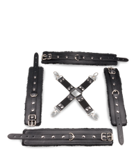 Charger l'image dans la galerie, Kit bondage menottes et attache en croix
