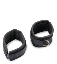 Charger l'image dans la galerie, Kit soumission gag ball et menottes
