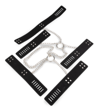 Charger l'image dans la galerie, Menottes en croix et collier soumission