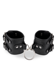 Charger l'image dans la galerie, Menottes poignets réglables cuir noir BDSM
