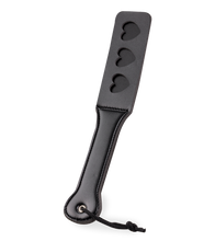 Charger l'image dans la galerie, Paddle BDSM en similicuir avec cœurs